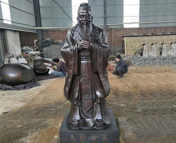 玻璃鋼雕塑制作出仿銅效果的步驟是什么呢？