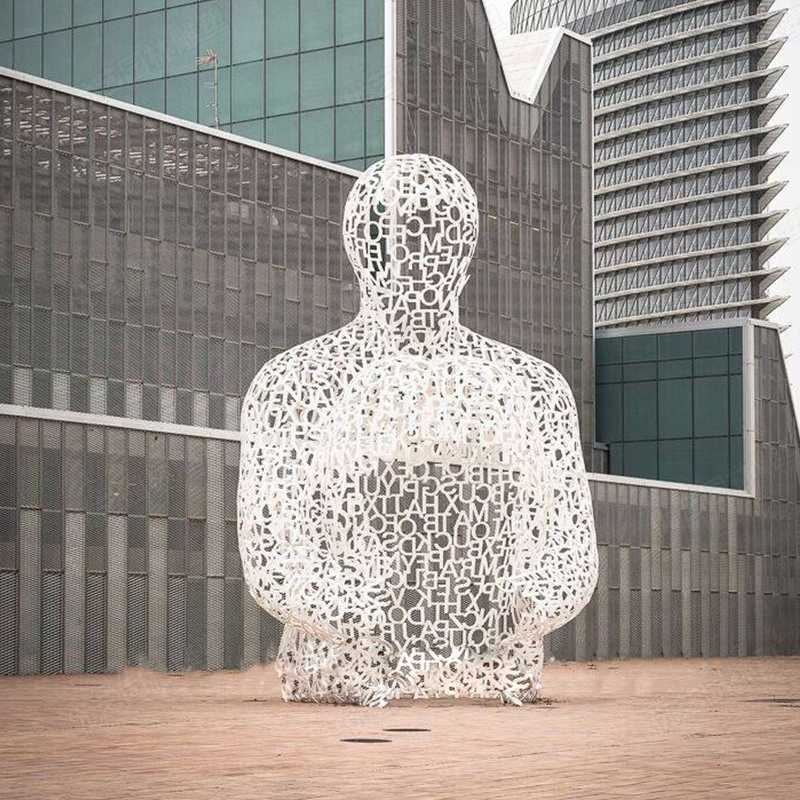 不銹鋼雕塑工廠，鏤空不銹鋼人物雕塑